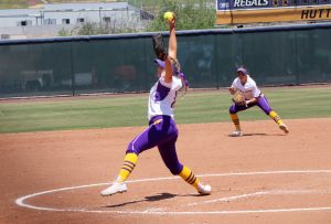 Sophomore Brittany Workman was impressive as a pitcher and a hitter on Saturday. She tossed  seven innings and only gave up one run in game one. She added a hit and an RBI in game two. Photo by Saoud Albuanain- Photojournalist