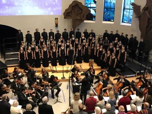 Remembering Justin:  The nearly two-hour Christmas Festival concerts, “Star of Wonder,” drew a full crowd in the Samuelson Chapel Dec. 2. The concerts were dedicated to former quartet member and alumnus Justin Meek, 23. Photo by Lauren Graf - Reporter