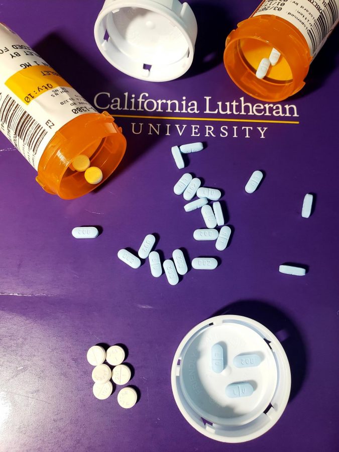 El estigma con el abuso de drogas y la necesidad de recursos dirigidos por estudiantes en Cal Lutheran