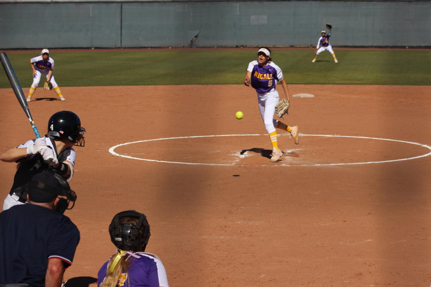 La Verne softball takes first loss at Little League Softball World