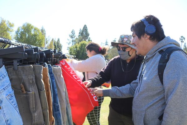 Vendors at California Lutheran University’s Entrepreneurship Club Flea Market can market their products to their peers, which Entrepreneurship Club President Jaida Burgon said helps make the overall experience less intimidating to first-time sellers.
