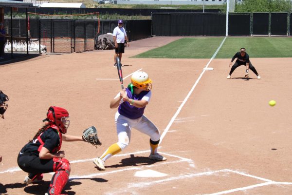 The Regals dropped Saturdays doubleheader to the Chapman panthers 4-2 and 6-3.